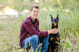 eriknhannoseniorphoto.webp